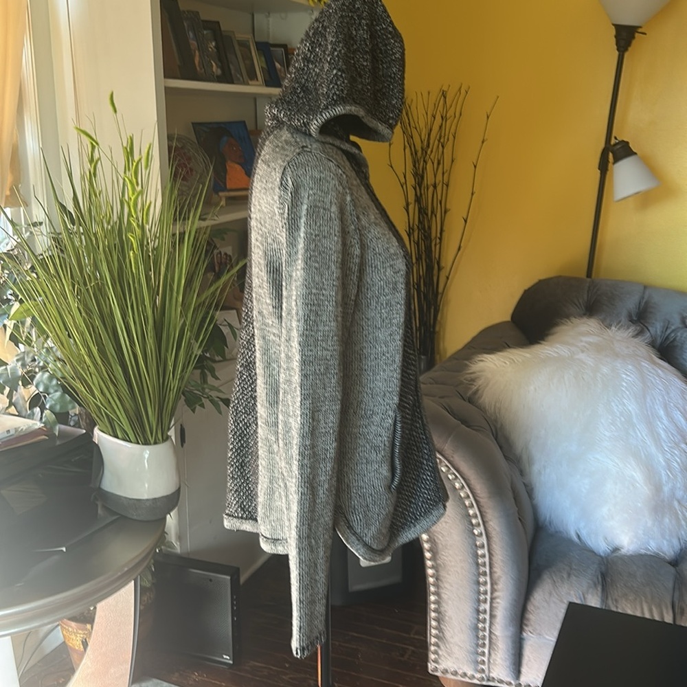 Anthropologie Sparrow Gray Zip Front Hooded Sweater Knit Back Zip Size Medium - Picture 7 of 12